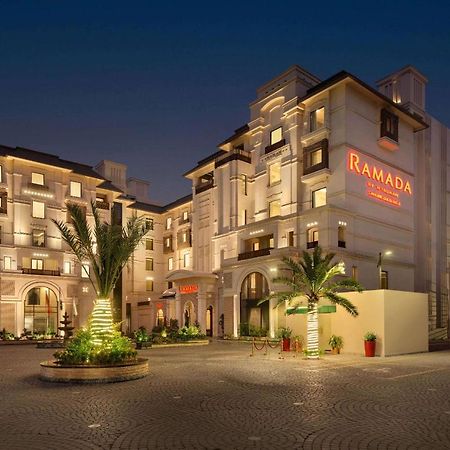 Ramada By Wyndham Lahore Gulberg II Hotel Exterior photo