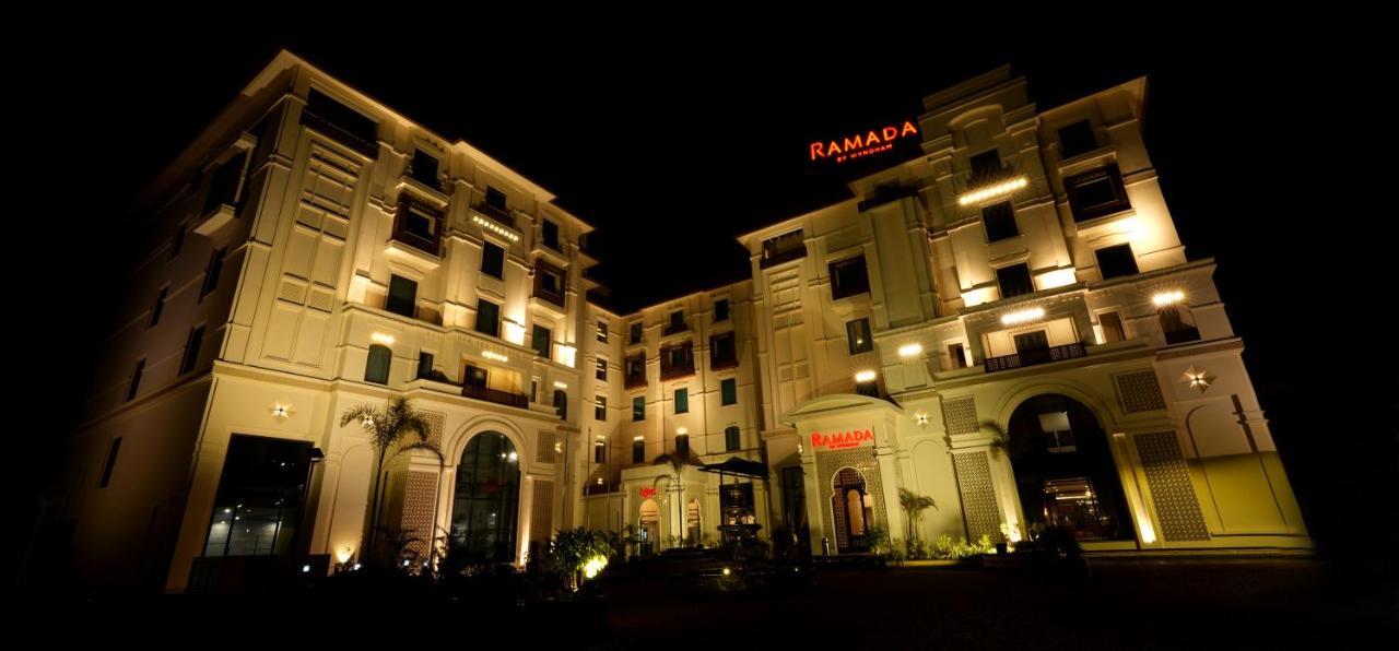 Ramada By Wyndham Lahore Gulberg II Hotel Exterior photo